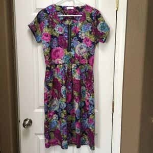 NWOT JUNIEblake Midi Floral Dress w/ Pockets